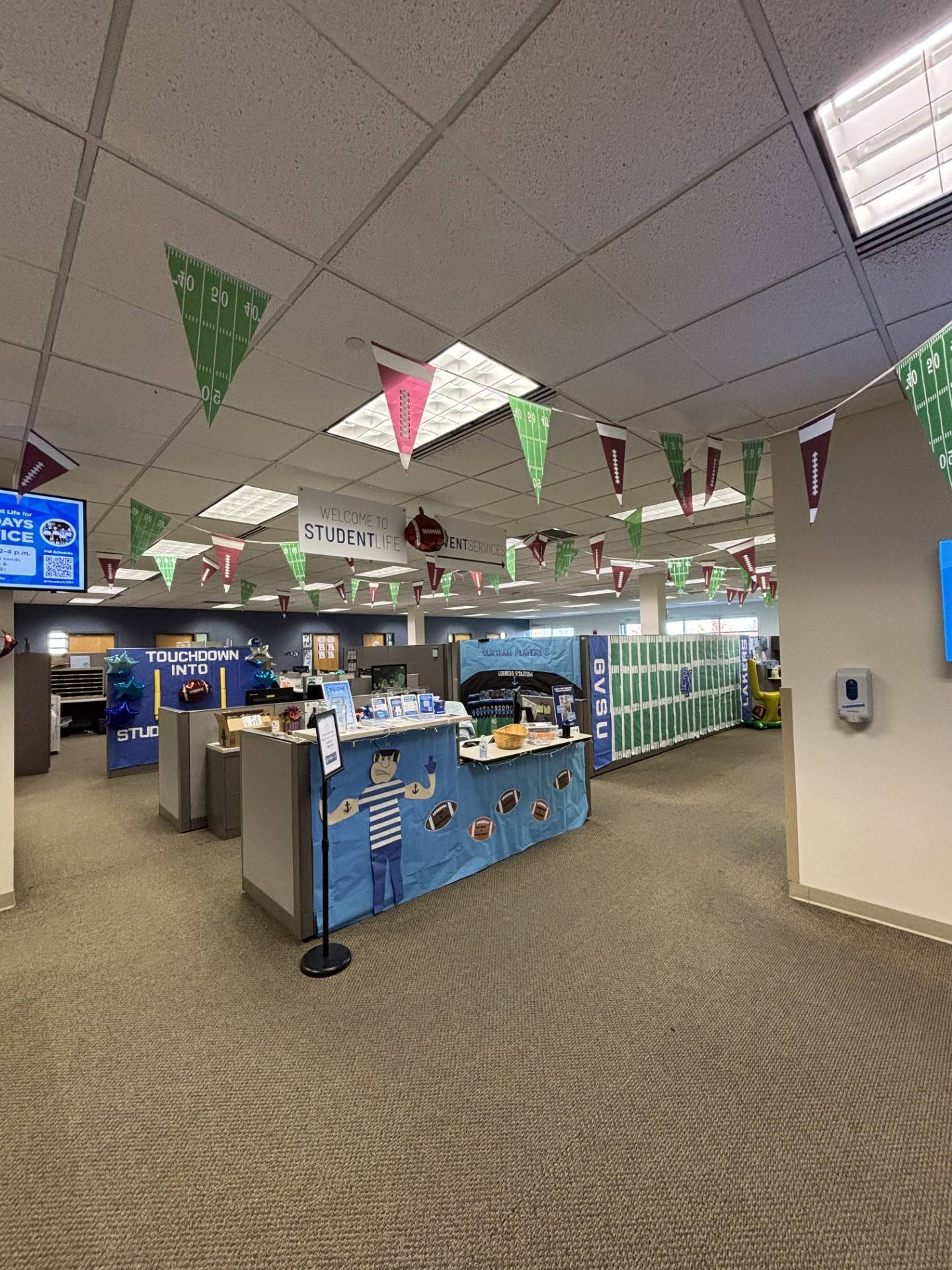 OSL Homecoming decorations, view from doorway